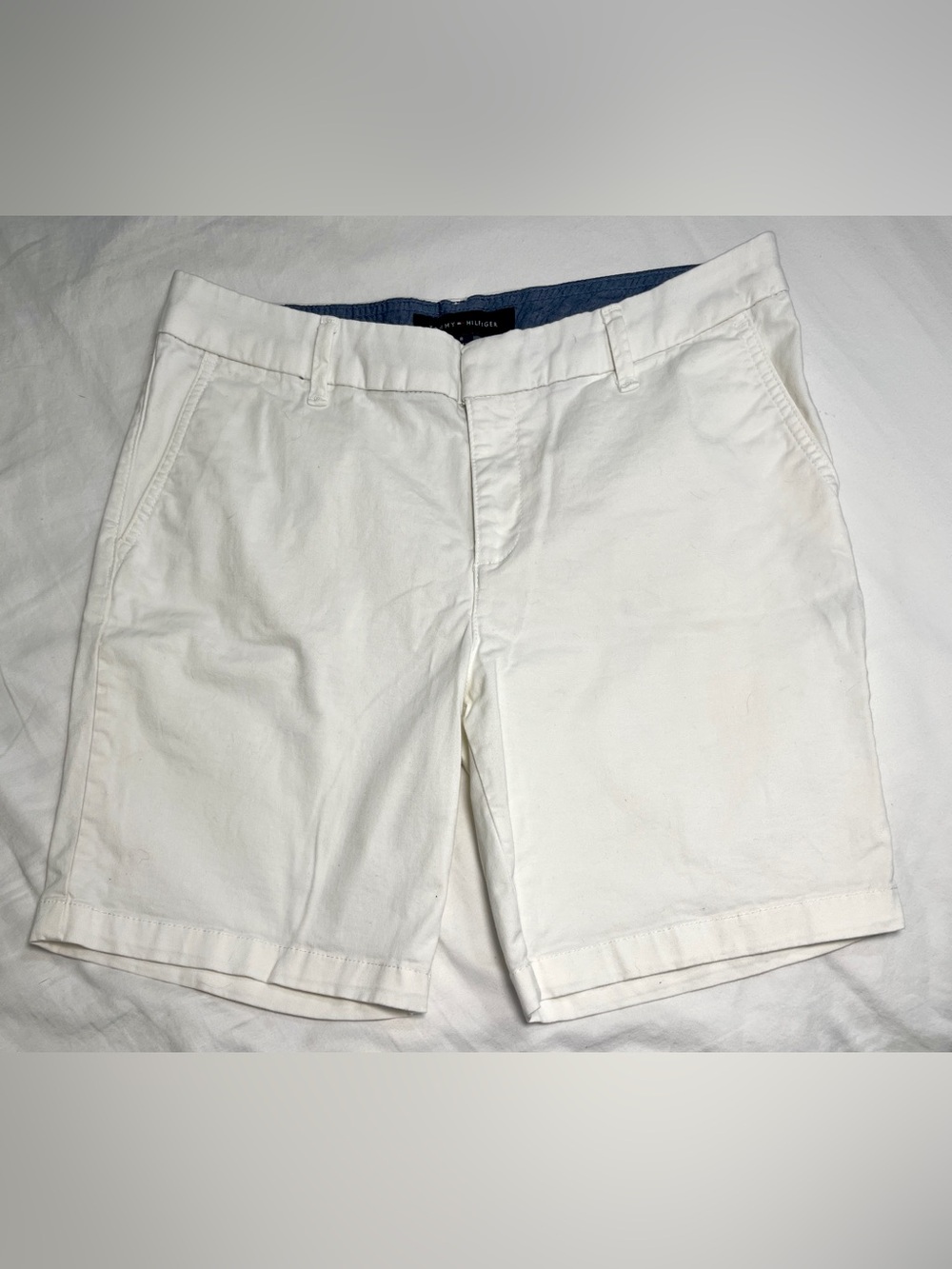 Tommy Hilfiger White Bermuda Shorts Size 8 Cotton Stretch Classic Preppy - Picture 2 of 10
